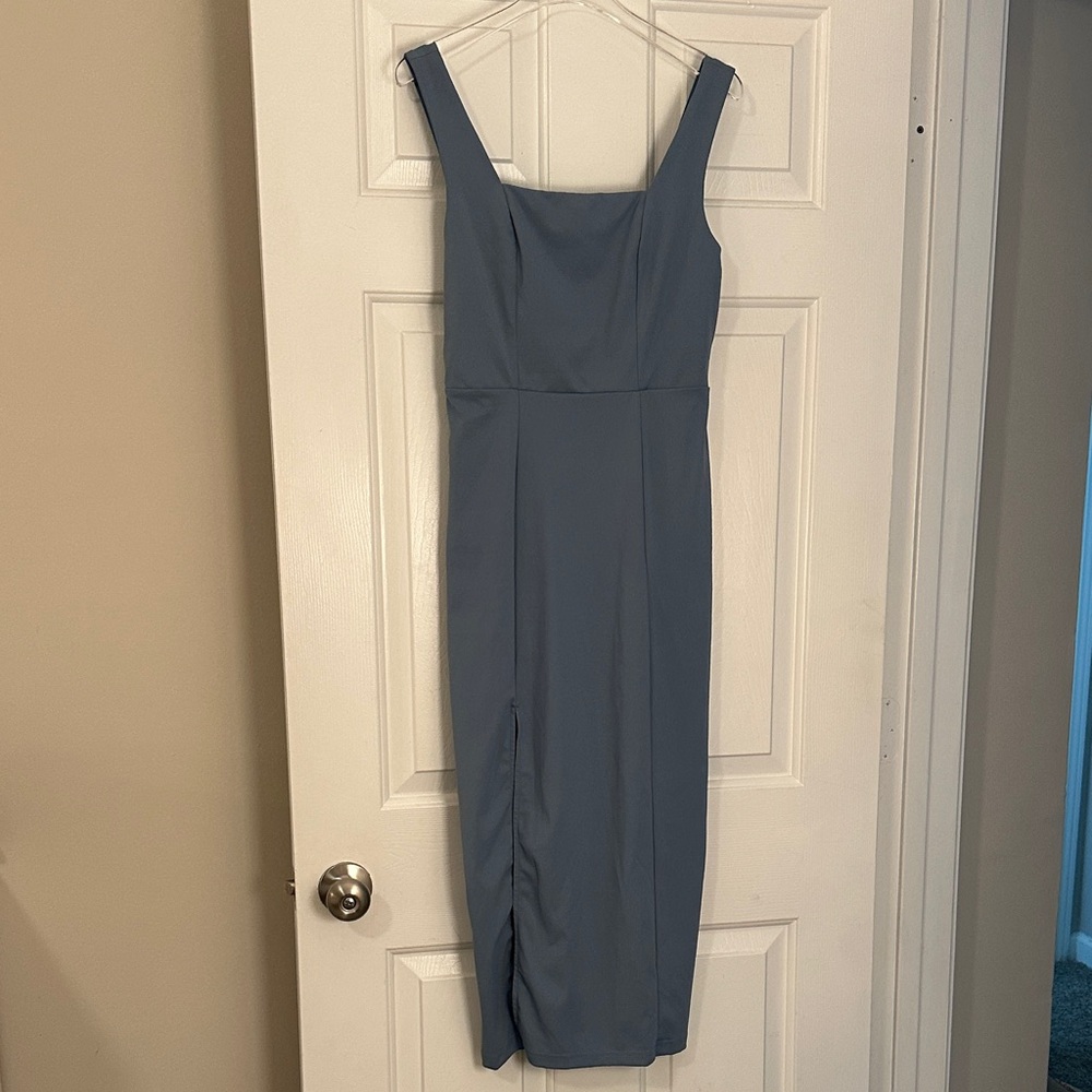 Elegant Blue Sleeveless Dress